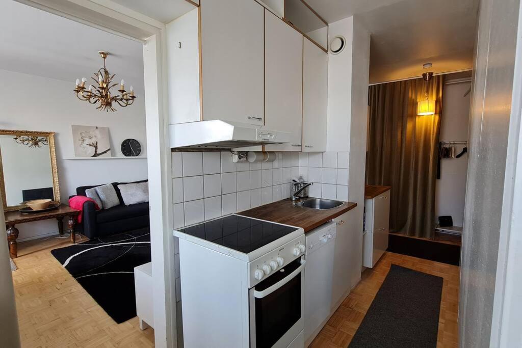 Scandinavian 2-Rooms Apartment City Center 赫尔辛基 外观 照片